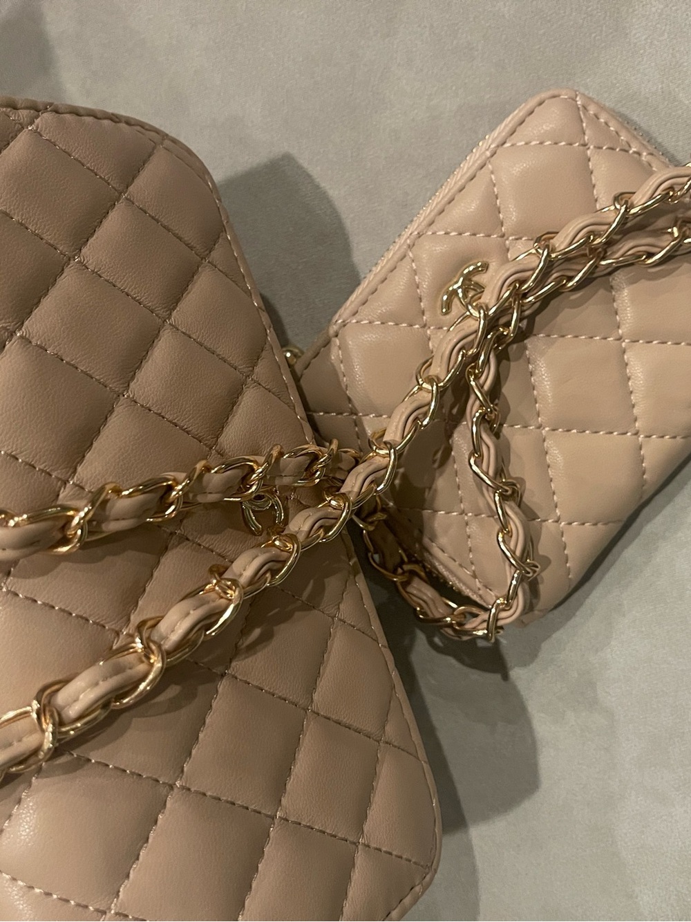 Quilted Leather Crossbody Bag in Beige with mini zippered matching coin Purse - Picture 6 of 10